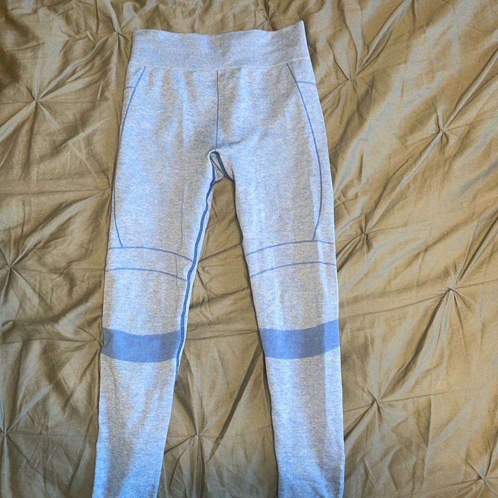 Blue leggings